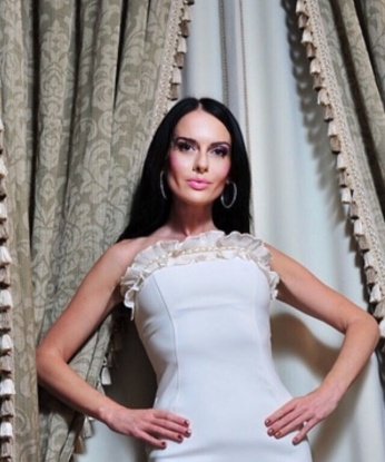 Соблазнительная блондинка с аппетитной фигурой и чувственными губами приглашает в гости насладиться моментами наслаждения. Я буду твоей сладкой малышкой или страстной кошечкой – выбирай сам. Только ты и я. 6968, 35 лет